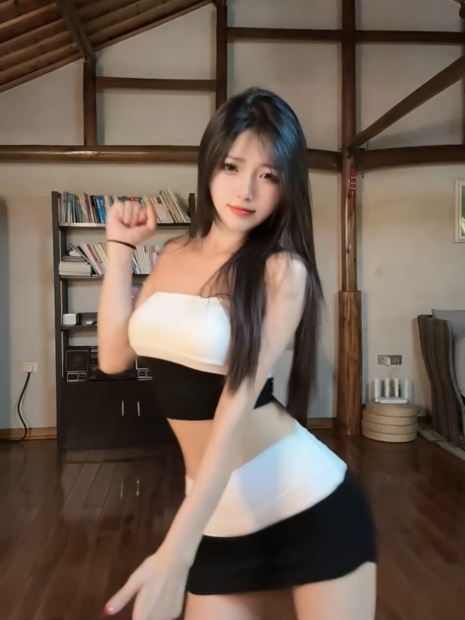 힘숨찐 아직도 유행힌가요?#fyp#무쌍 #추천 #손댄스 #viraltiktok