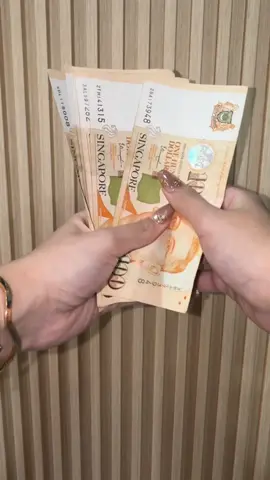 READY STOCK DOLLAR SGP 📍Pusat Grosir Senen Jaya Blok 4, Jakarta Pusat ☎️ 0859-6144-4643  ✉️ vicvistavalutindo@gmail.com #moneychangerjakarta#moneychanger #moneychangerjakartabarat #moneychangerjakartapusat #moneychangerjakartaselatan#vvvmoneychanger#pusatgrosirsenenjaya#pasarsenen #moneychangerterpercaya#rekomendasimoneychanger