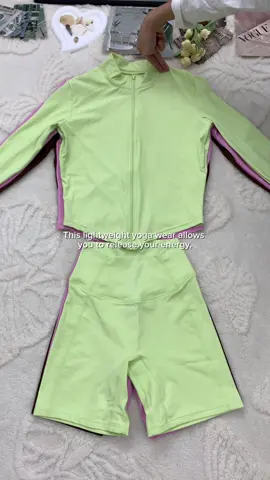 This lightweight yoga wear allows you to release your energy！🌷💕🌸😍#blackfriday #falldealsforyou #tiktokshopblackfriday #blackfridaydeals #halloween2024 #laborday #christiantiktoksforyou #fallfreshness #falloutfits #earthtone #fyp #yoga #yogaoutfit #fashion #trendy #tiktokmakemebuyit #tiktokshop #tiktokshopsummersale #womenswear 