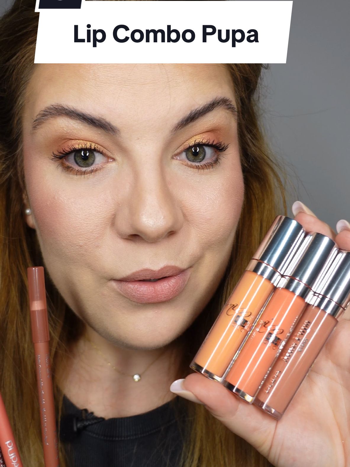 3 Lip combos superbe cu noile Miss Pupa Gloss care sunt foarte pigmentate, ultra-stralucitoare si oferă volum buzelor, iar creioanele True Lips sunt mega pigmentate și foarte rezistente. @PUPA Milano  @Andreea Zamfir @The Face Analyst    #makeup #lipcombo #pupamilano #pupalovers #iamwhatiam #MissPupaGloss #gifted #fyp 