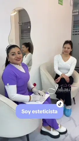 👩🏻‍⚕️ Soy esteticista y obvio que tenía que hacer este trend.💜  #estetica #limpieza #obvio #trend #belleza #facial #cuidado #viral #fyp #parati 