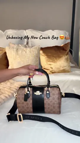 Unboxing my Rowan Satchel Bag In Signature Canvas 🖤#coachbag #fyp #bagcharms 