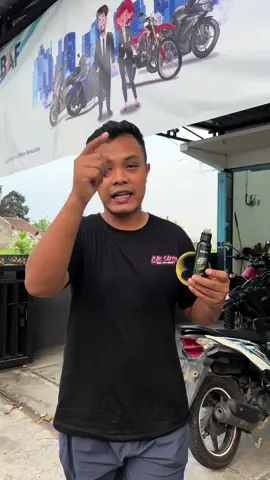 Penghitam motor blek #penghitammotor #bangariklumajang #fyp 