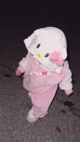 Repost😭😫#fyp #hellokitty #baby #sanriogirl #hellokittylover #hellokittyandfriends #hellokittygirl #girlmom #pink #kaliuchis 