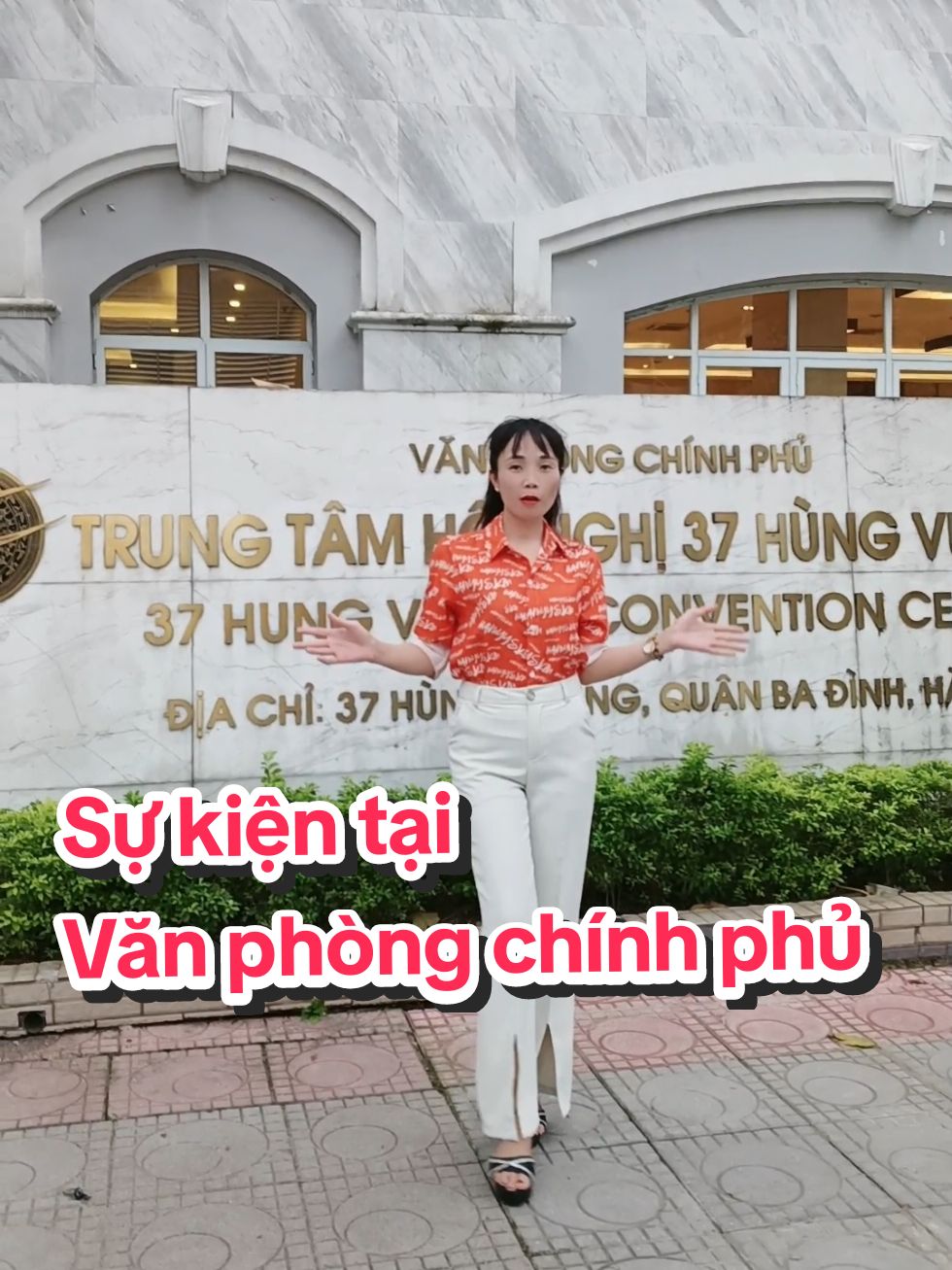 Có mặt tại Văn phòng chính phủ .  Tham gia sự miện được chờ đón nhất trong năm.  Ai hóng không nào #hottrend #xuhuong #phananhtruc #kinhdoanhonline 