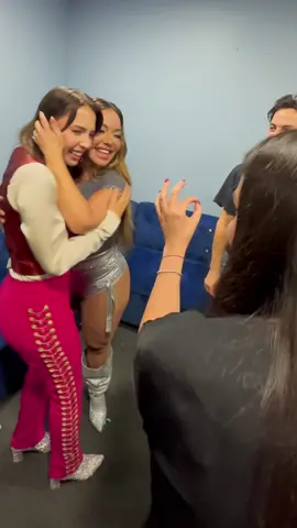 Cuando @Majo Aguilar se sabe mi cancion “Porque Soy Abeja Reina” 🥺🫶🏼 #Chiquis #MajoAguilar #porquesoyabejareina #abejareina #viral 