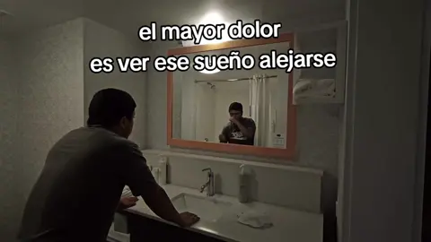 es difícil crecer y ver cada día esta más lejos #boxing #boxeo #box #gym #sparing #canelo #mexico #ejercicio #ggg #sueño #sueños #metas #logros 