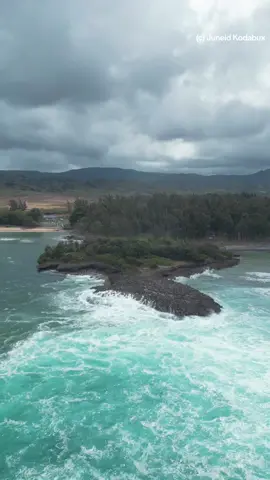 Ilot Sancho 🇲🇺 #nature #mauritius #mauritius🇲🇺 #mauritiustiktok #tiktokmauritius #ilemaurice #ilemaurice🇲🇺 #tiktok #fy #fypage #fyp #foryou #foryoupage #island #explore #explorepage #island #blue #sea #ocean #waves #fly #windy #amazing #Love #clouds 