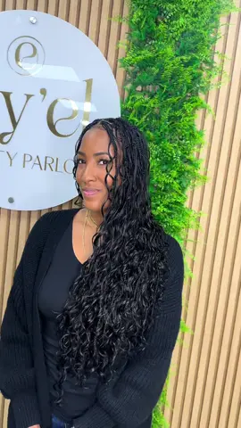 Medium Gypsy braids with 2 bundles of our body wave human hair. 🌿 P.S. If you’ve experienced tangling or matting with hair in the past, try our human hair. The quality makes all the difference. 🍀 Click the link in our bio to book your appointment or purchase bulk hair. 📲 201-297-9038 📍 502 Broad Avenue, Ridgefield, NJ 07657 . . . . . . #njgypsyknotless #newjerseybraids #njbestbraidingsalon #njbraider #bergencountybraider #njknotlessbraids #njnaturalhair #njhumanhair #elyelbeautyparlor 