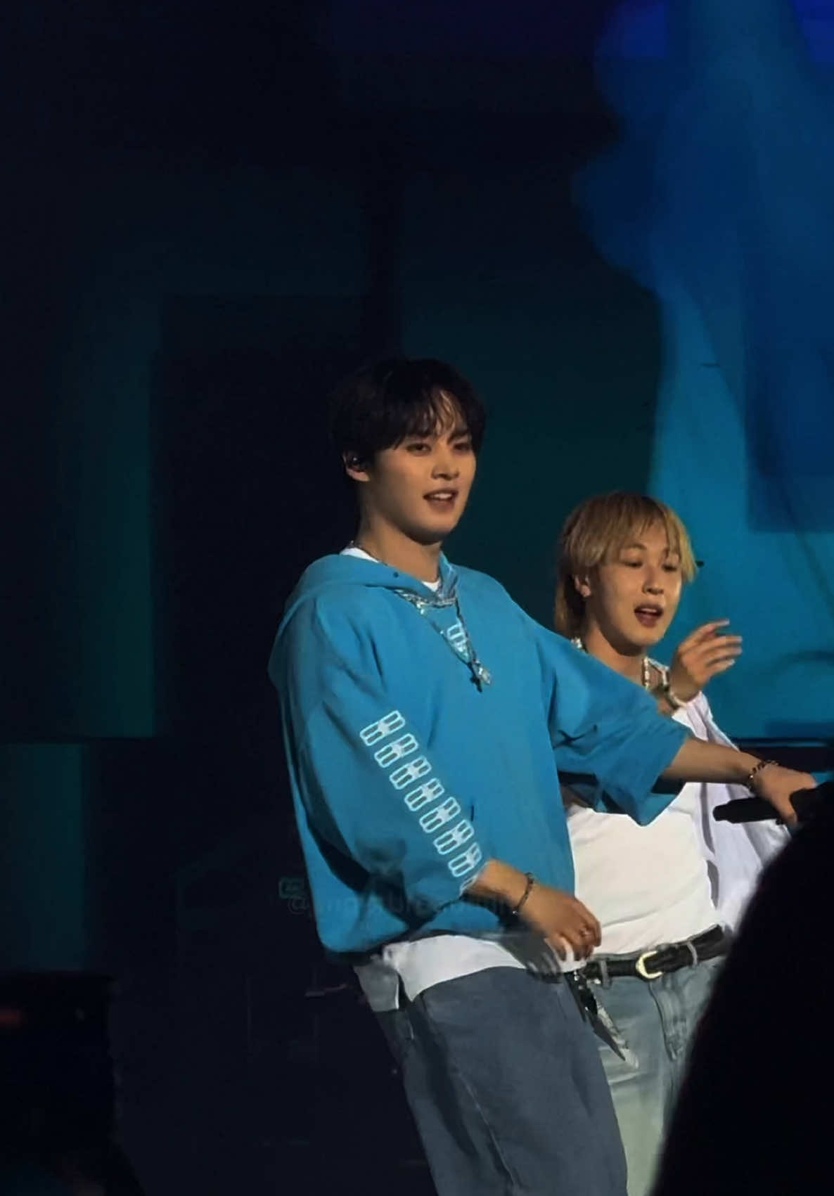 minho looks like he is having the time of his life during his solo stage… im sOFT 🥺 youth - lee know (full version) dominATE world tour in Singapore 2024 #skz#straykids #straykidssingapore #dominatesingapore #bangchan #chan #han #hanjisung #jeongin #instagram @Stray Kids #tiktok #tiktoksg #fyp#fypop #fyp #fypsg #dominATE_SINGAPORE #DOMINATE_IN_SINGAPORE #dominATE 