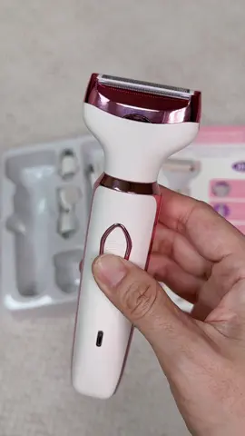 Bargain of the year!!!#fyp #electricshaver #razor #shaver #electricrazor #shaverforwomen #trimmer #electrictrimmer #tiktokmademebuyit #TikTokShop 