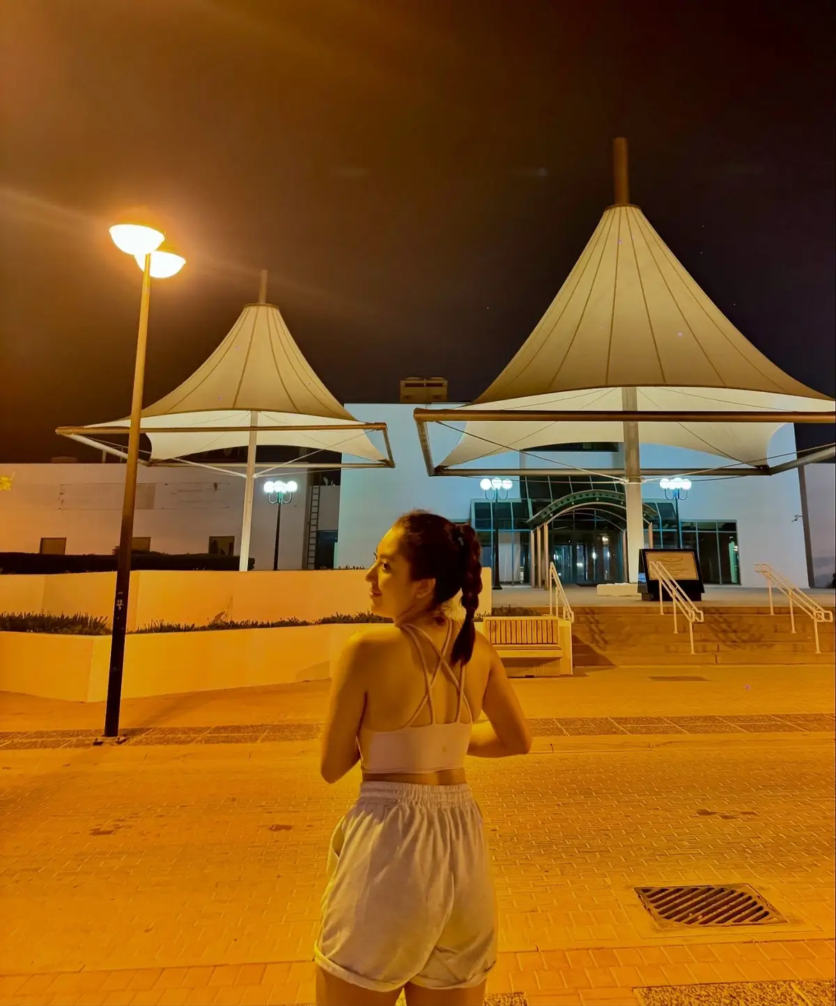 #fypシ゚viral #summertime #night #fyp #walk #latenight #streetlights 
