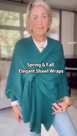 📣There is NO easier way to instantly take your chic level up a few notches, than an easy sweater wrap for fall! Feels like I’m wearing my favorite blanket 🥰 so cute & cozy!🙌