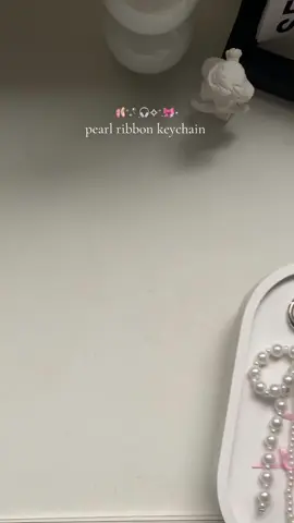 beaded ribbon keychain˚⋆𐙚｡⋆#f#fypfypageシ #kikaygirl #coqquete #imjustagirl #keychain #ribbon #trendingvideo #aliceguo 
