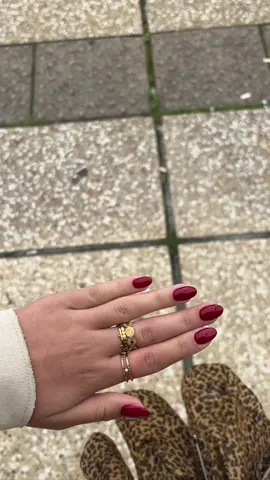 on refait mes ongles !!💅 @ska. 🫶🏼🫶🏼 #fy #fall #nails #pourtoi 