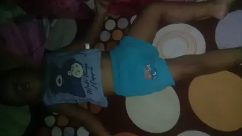 😭