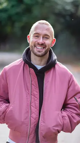 A great chat with Sam about changing the world 💡 Check out his app @hiyrd  #streetstory #streetinterview #streetphotography #app #jobs #liverpooljobs #liverpoolphotographer #portraitphotography #liverpool #scouse #liverpoolbusiness #community