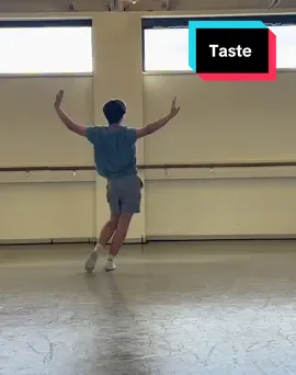 getting a bfa in musical theatre means learning a combo choreographed by your friend in 30 minutes!  @Daisey Mackey 