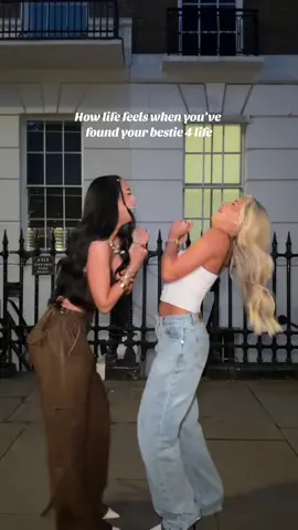 @Jordan you’re stuck with me👯‍♀️🤍🫶🏼 #bestfriend #friendsforever #bff #bfftiktok #dance #fyp 