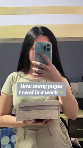 This is what I read and how much I get through in a week. ✨📚 #BookTok #bookworm #bookish #howmuchireadinaweek #reader #readersoftiktok #booktokfyp #books #reading 