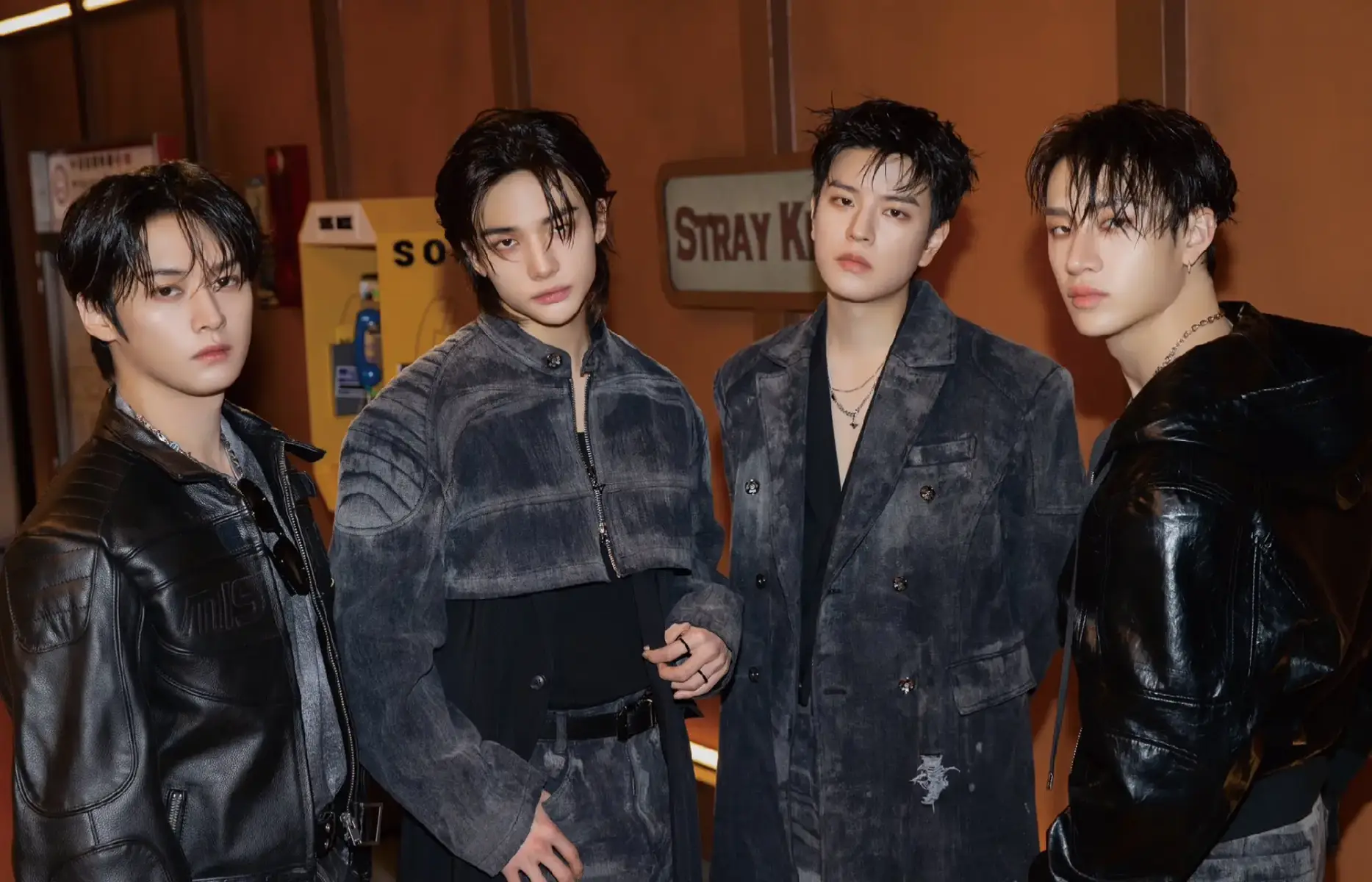 #straykids #스트레이키즈 #skzjapan #아이엔 #seungmin #leeknow #I_NxBOTTEGAVENETA #hyunjin #changbin #felix #stay @Stray Kids 