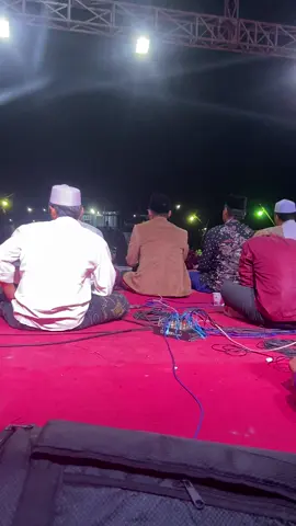 Suasana diatas panggung #sholawat #majelissholawat #majelisan #bangkalanbersholawat #tajungan #tajungankamal #lewatberanda #fyppppp #sound 