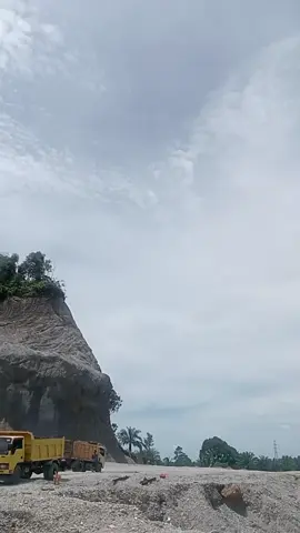 tetap semangat meskipun bnyak nya rintangan