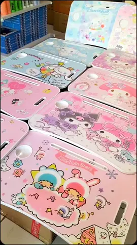 Ready Stok Meja Bejalar portabel  Karakter Sanrio... Tampilan Super cuteee Bangettt🥹😍 Gass in gak sih keburu stok Habis lagi🤗 harga dijamin bersahabat🤫 #rumahmurahpontianak #meja belajar lipat premium moti #mejabelajar #mejabelajarmurah 