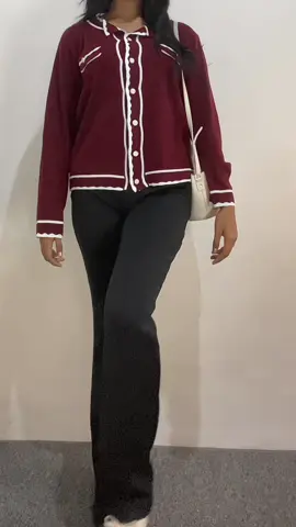 flare pants outfit ga mengecewakan sihh🤍🤍#OOTD #flarepants #flarepantsoutfit #celanawanita #outfitwanita #outfitideas #outfitinspo #fashiontiktok #ootdfashion #ootdforwomen #womenoutfit 