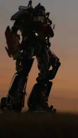 “Biz buradayız ve sizi bekliyoruz.”🫡 Şu sahne hâlâ tüyleri diken diken ediyor.🫠 📹: Transformers (2007) 🎧: Linkin Park - Allah’ım Ne Yaptım Ben #transformers #linkinpark #optimusprime
