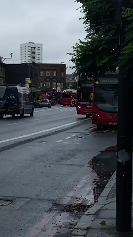 Rapid bus with old blind set | 2415/SN61 DGY leaving Stockwell Station on route 345 to South Kensington #fyp #foryourpage #abellioambassador #abltukambassador #busenthusiast #stxrs #buses #repost #tfl #transportuklondonbus #hybrid #abellio 