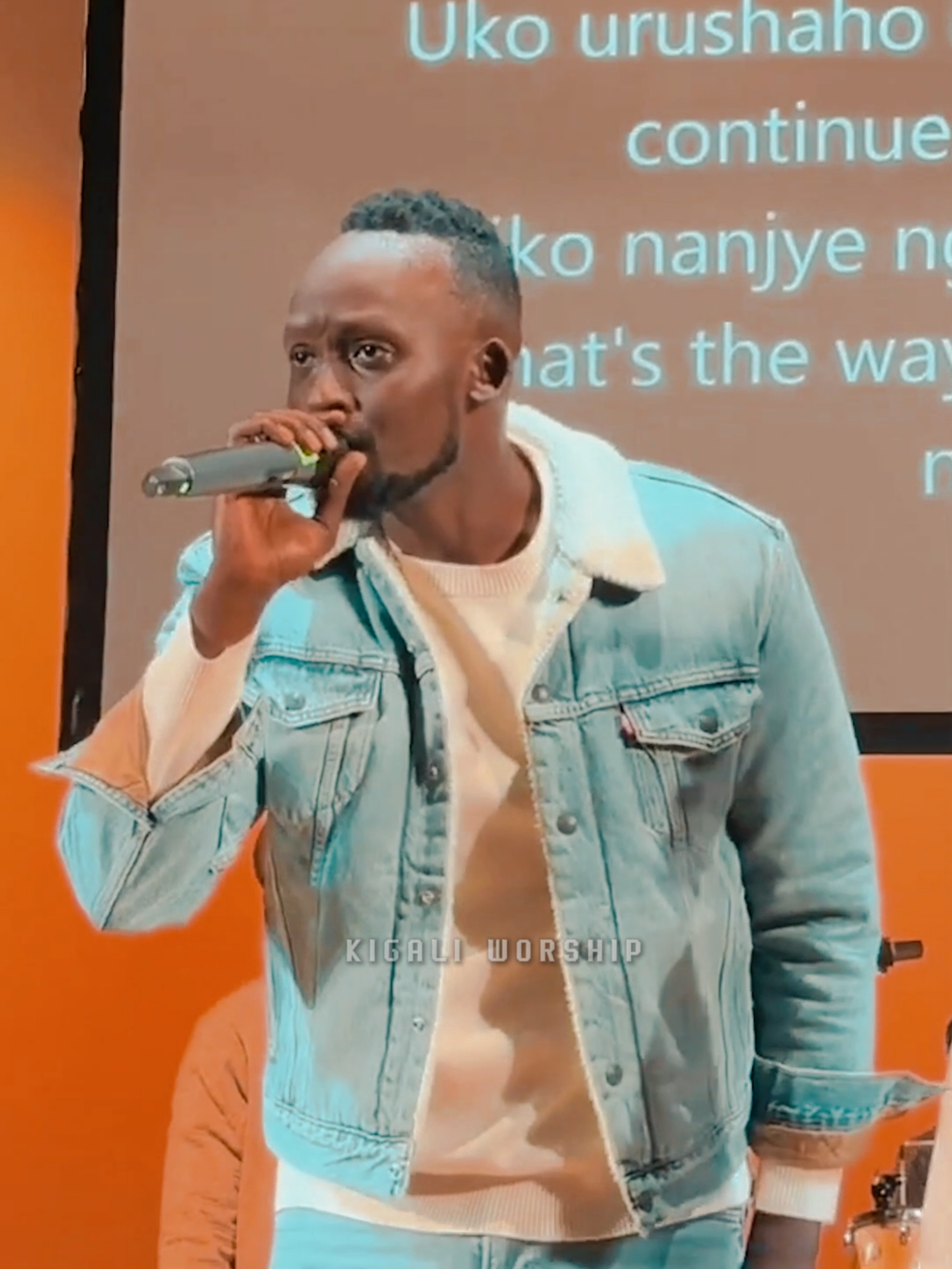 It’s amazing how music can carry the Word and move hearts like this. Truly blessed to witness such anointed worship!                         🎶 Niyo Ndirimbo by @meddyonlyofficial @adrienmisigaro  . . . . #meddy #rwanda #burundi #uganda #kenya #gospelmusic #god #kigali #kigaliwprship #fyp #viral #kenyantiktok🇰🇪 #ugandatiktok #faith #gospel #rwandagospel