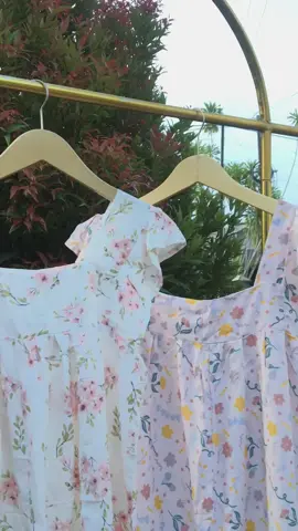 Cantik dan lucu banget kalo dirumah pakai daster secakep ini, mana harganya affordable dan bahannya adem🥰✨