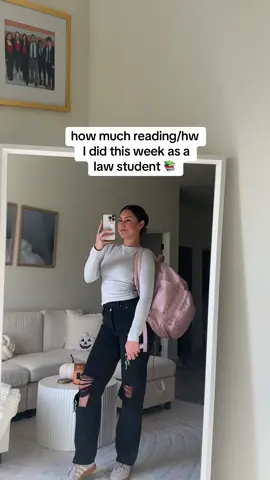 can’t believe it’s already been a month! it’s flying by🧚 #lawschool #lawstudentlife #1llawstudent 