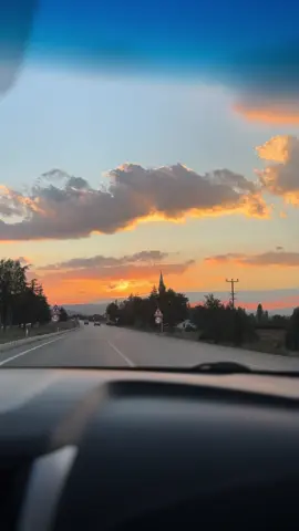 #storilik #storilikvideolar📌 #günbatımı #🤍✨💜 #keşfet #ısparta 