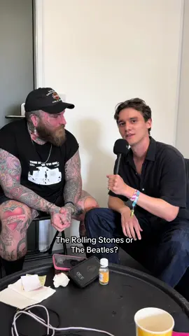 Who knew @Teddy Swims was such a big pop punk fan?! 🤘@Reading & Leeds Festival  #teddyswims #readingfestival #losecontrol #poppunk #musictok #thebeatles #oasis #greenday #blink182 #linkinpark #simpleplan #paramore #fyp