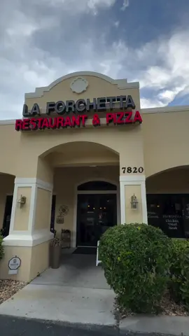 Savoring the true taste of Italy at La Forchetta! 🍝✨ Family-owned and bursting with authenticity, this gem serves up homemade pasta and pizza that transport you straight to the heart of Italy. A must-try for anyone craving a delicious local experience! 🇮🇹❤️ #EatLocalFlorida #italiandelight 
