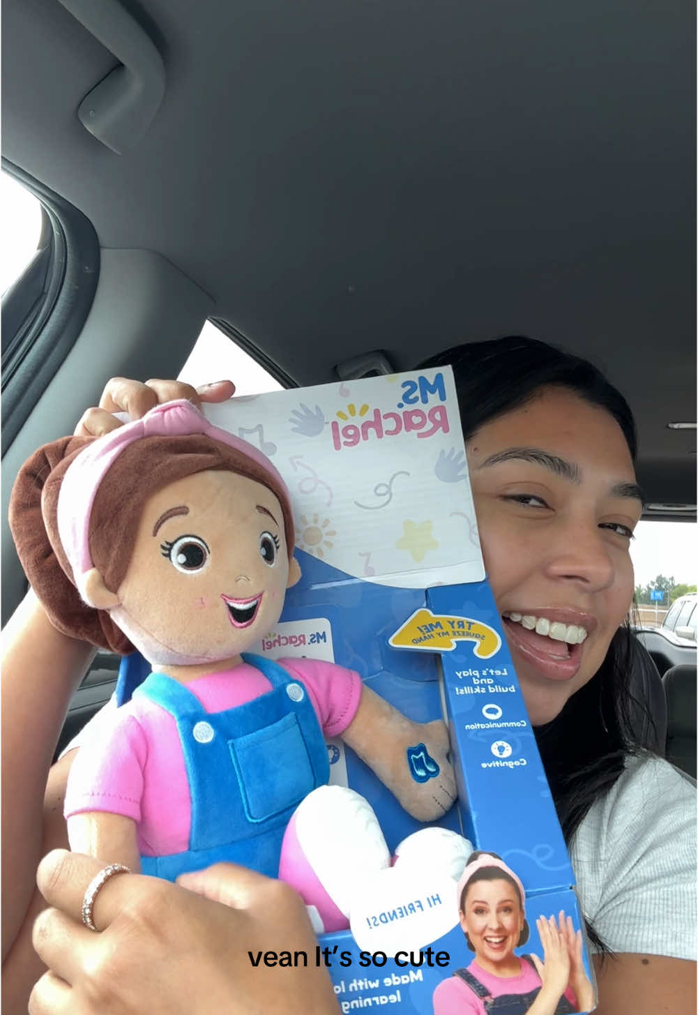 Aveces solo somos Ms.Rachel, mi bebe y yo contra el mundo 🤝🥹✨🎀 @Ms Rachel  WE LOVE YOUUUU!!! #msrachel #msrachelsongforlittes #soldout #MomsofTikTok #ftm #hispanicmoms #hispanictiktok #firsttimemom #babygirl 