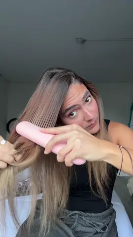 Love itt!! @TYMO BEAUTY US #planchaportatil 