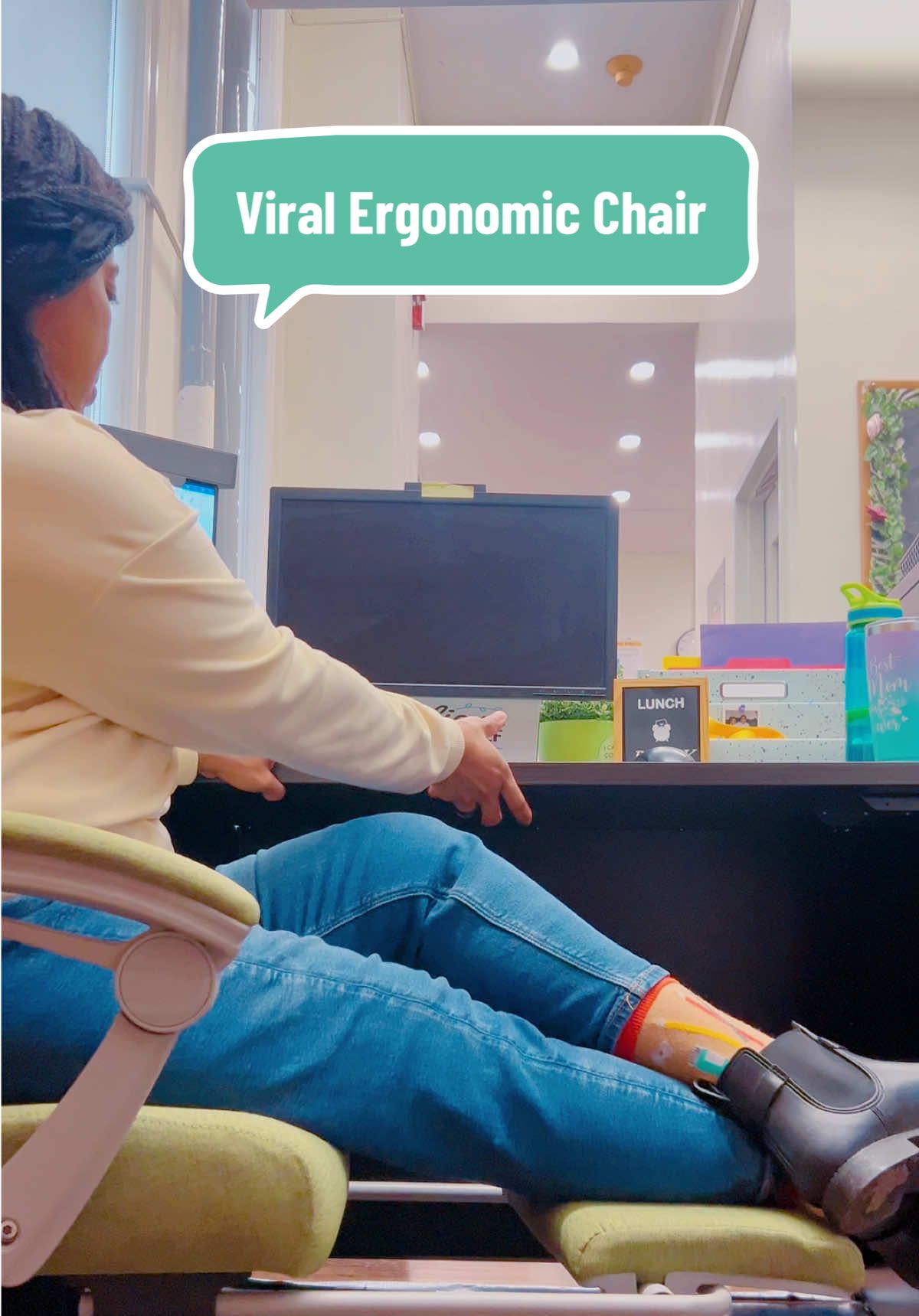 I’ve been missing out! Cant stop bragging about how comfortable this chair is 👌☺️☺️ #falldealsforyou #ergonomicchair #officechair #TikTokShop #tiktokshopfinds #tiktokmademebuyit 