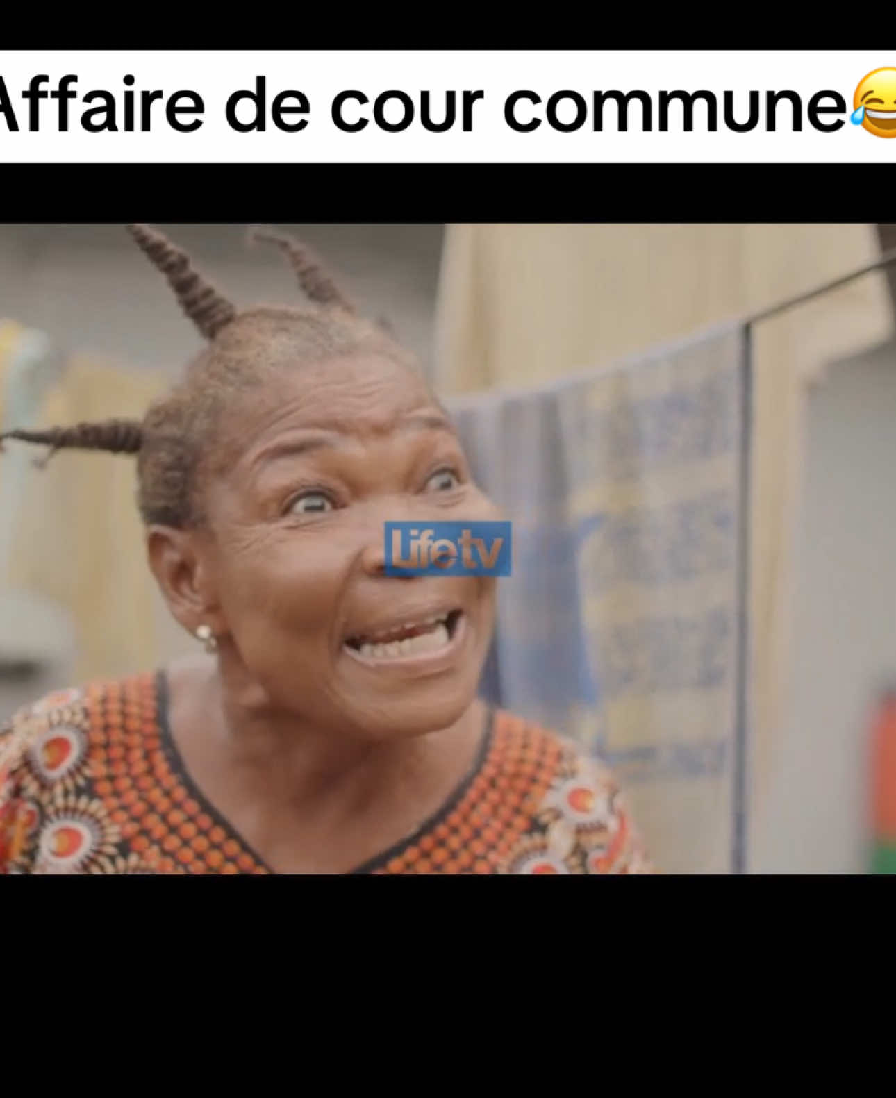 Série qui sera chic quand tu vois tu sais 😍🤩 ! Tous les habitants de la cour commune sont gammés🤣🤣❤️ Que pensez-vous du premier épisode ?😏 ▶️Diffusion du lundi au vendredi à 20H30 sur Life TV et sur la TV d'Orange CI. 🔁Rediffusion du lundi au vendredi à 9H30 et 15H30. 📱En live sur #LifePlay 📺TNT N•6 | Canal+ N•6 & 206 #footeusesdetroubles #lifetv #latvdorangeci  #diffuseurofficieldemotions #accrochezvous 