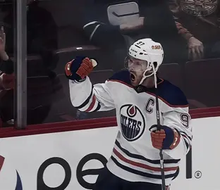 The great athlete on the planet. #NHL #mcdavid #hockey #edit #trend #fy #fyp #foryou #foryoupage #viral #sports #elite #generational #mvp #hockeytiktoks 