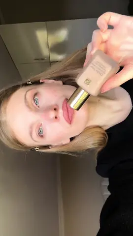 Fav fav fav foundation from @Estée Lauder ✨ Fresh, light yet very long lasting. Perfect base for a fall make up looks 🍂@Community X SEEN  #esteelauder, #myshadestory #doublewear #giftedbyestee  #COMMUNITYXSEEN