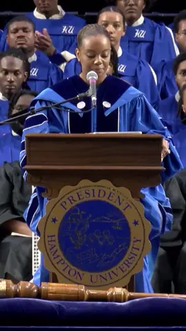 Our CEO, @exquisitemo dropped so many gems during Hampton's Convocation it is hard to choose. Here is one of our favorite moments...All the chills. #mielle #mielleorganics #hamptonuniversity