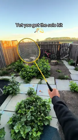 No worries, you got the solo hit 🏸#badminton #badmintonplayer #badmintonlovers #fypシ゚ #viral 