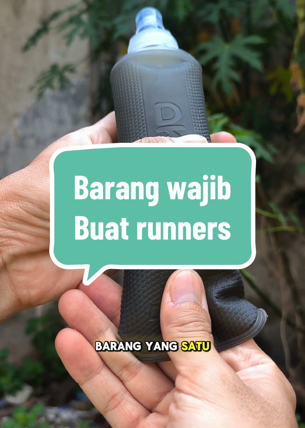 Barang wajib buat runners.. mending pake soft flask dari duraking ini deh #softflask #Running 