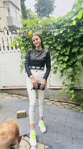 #CapCut 1 an diferenta si 10 kg pe plus 🥰#slaba#ingrasat🙈😂 