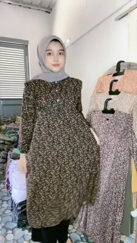 Setlong sabrina😍#fyp #viraltiktok #outfithijab #fypシ゚viral #setlongtunik #outfittunik #outfitkondangan 