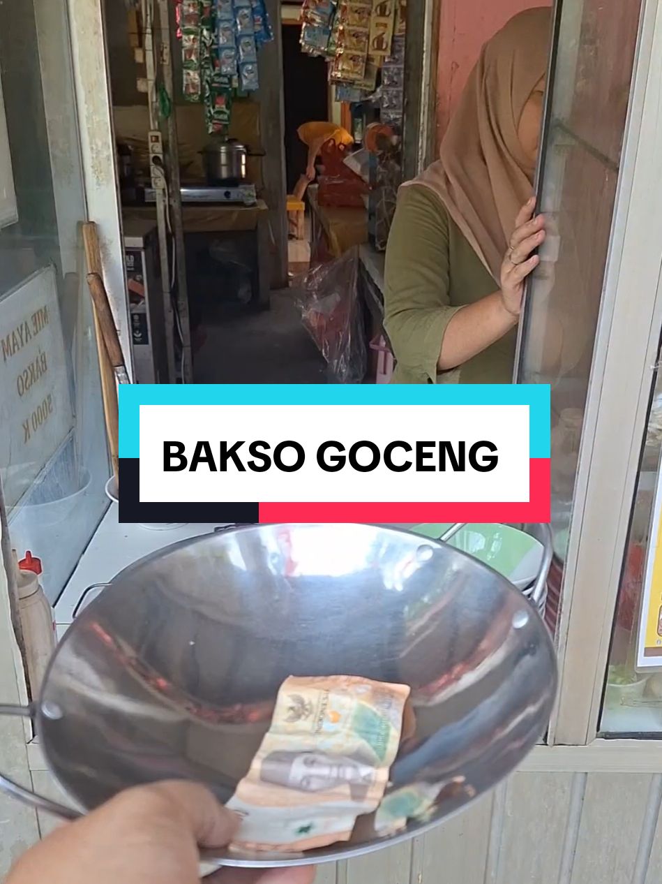 bakso goceng di jonggol!  #bakso #baksogoceng #baksoviral  #kulinercilengsi #kulinerbogor  #kulinertiktok 