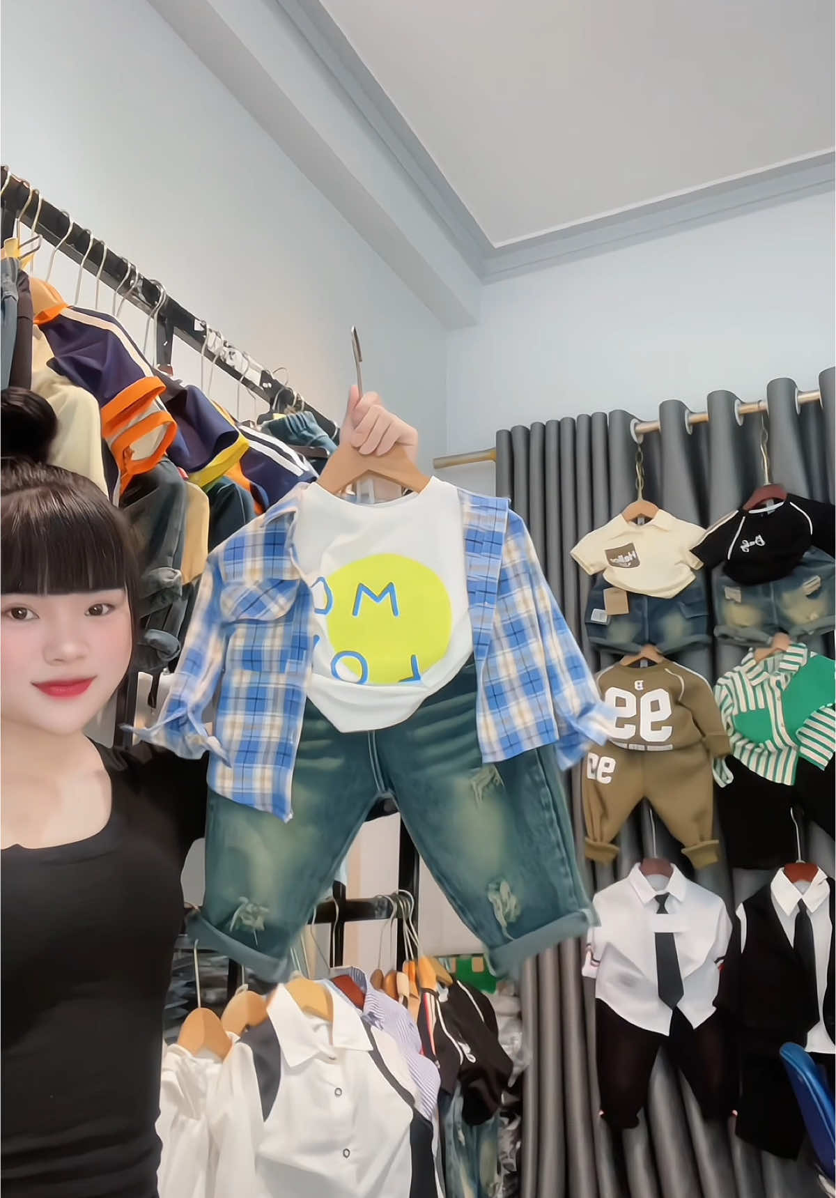 Nhanh đến TẾT quá đi#idolface #hottrend #quanaotreem #xuhuong 